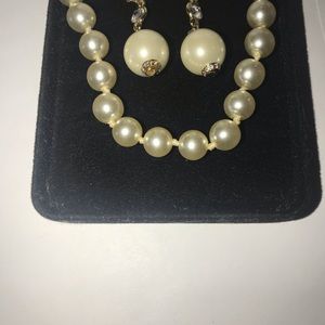 Vintage earrings and necklace beautiful set